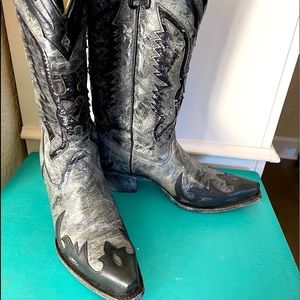 Corral boots